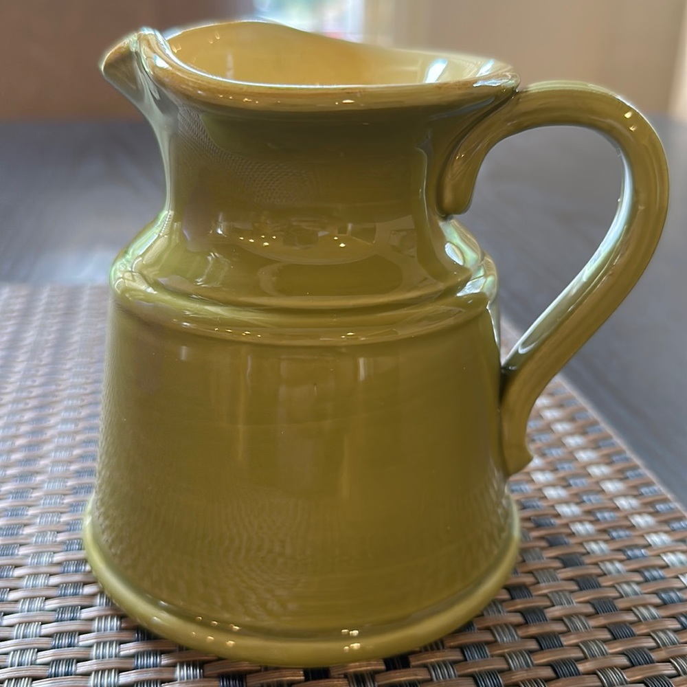 Creamer - matches VIETRI Cucina Fresca pattern. Made in Italy